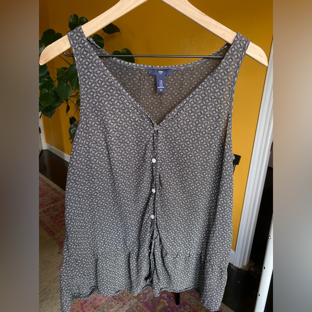 Gap Tank Button Down Ruffle Black White Size Medium